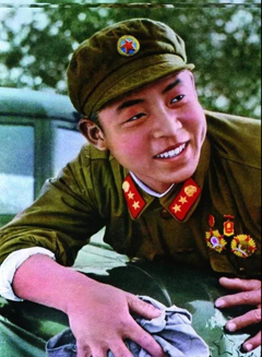 厚博睿恩參觀雷鋒紀念館